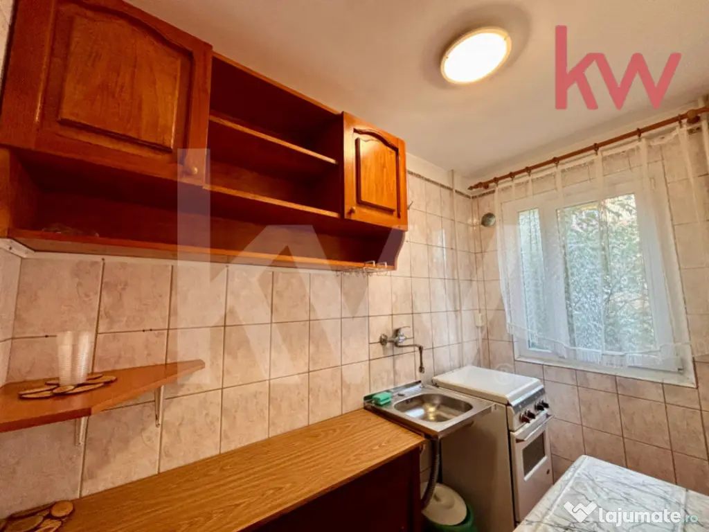 Apartament spatios - 2 Camere, Etaj 1 - Craiovita Noua 