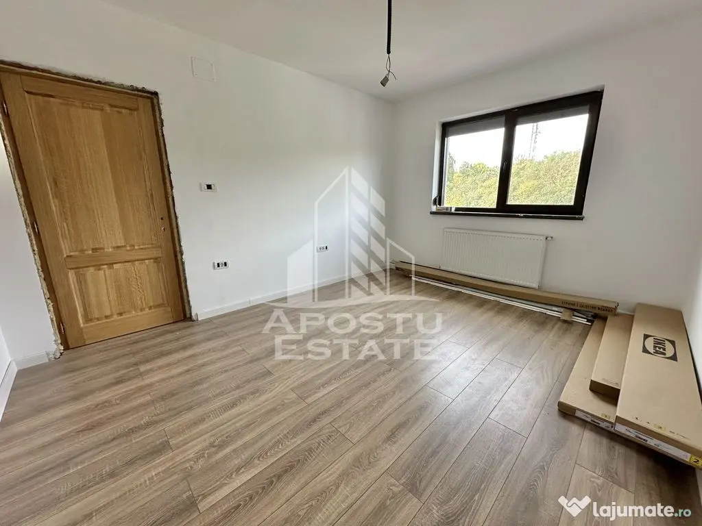 Duplex cu 4 camere, 2 bai si dressing in Giroc la asfalt. 