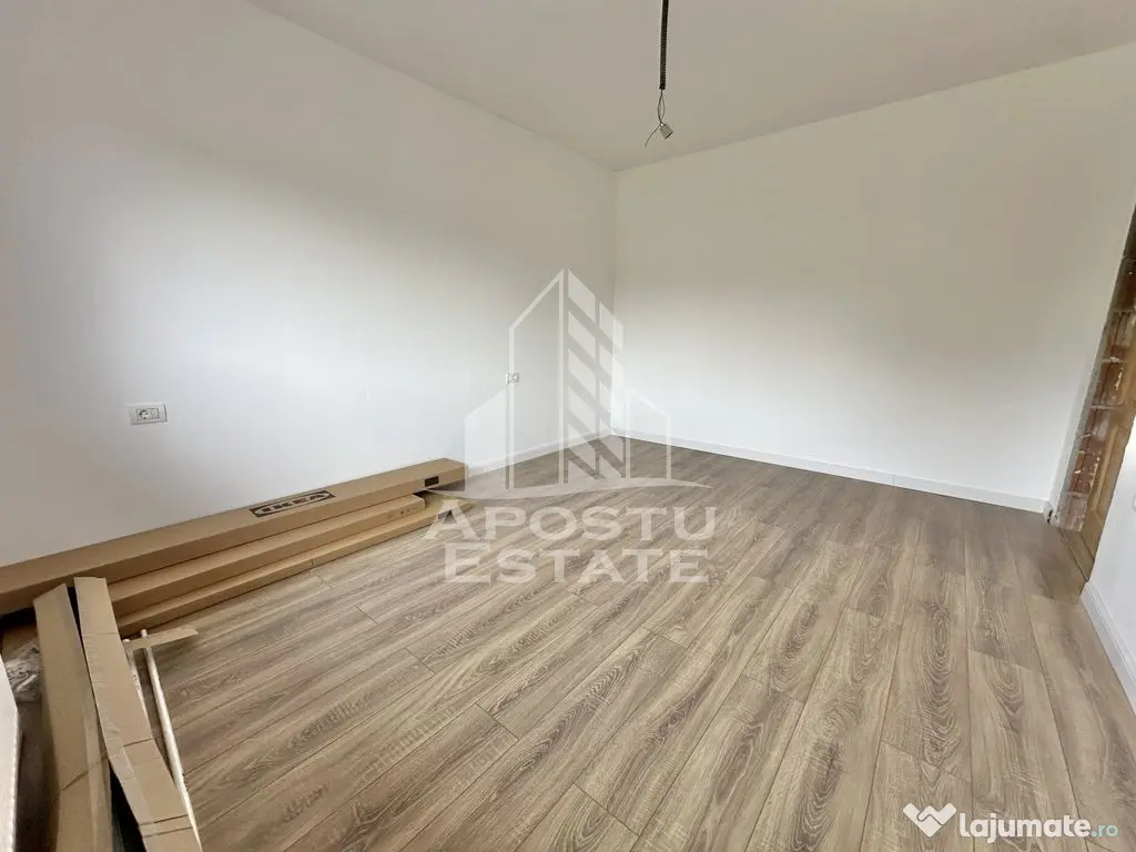 Duplex cu 4 camere, 2 bai si dressing in Giroc la asfalt. 