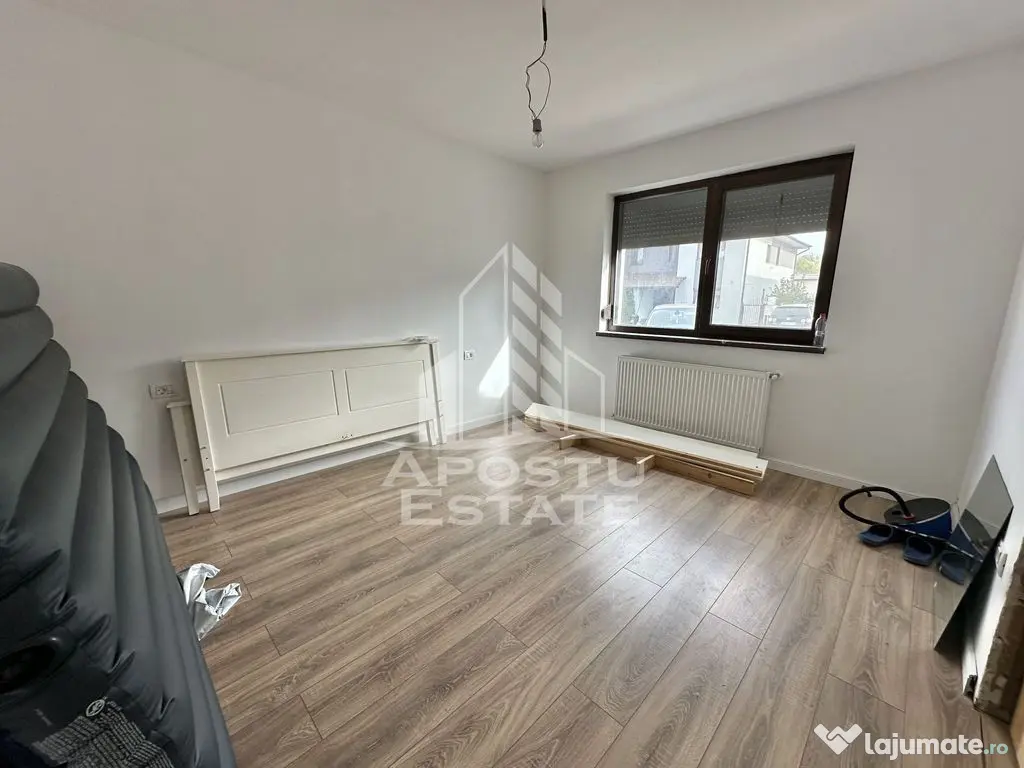 Duplex cu 4 camere, 2 bai si dressing in Giroc la asfalt. 