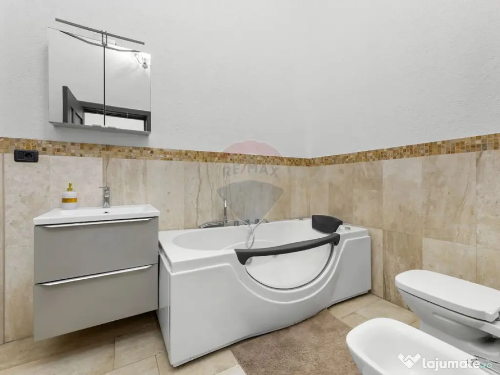 Apartament modern cu 2 camere de închiriat în zona Ultr... 