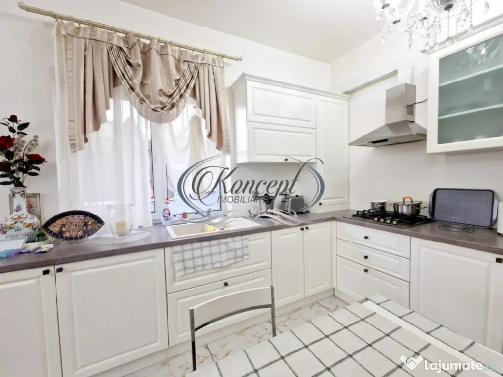 Casa de tip duplex la cheie pe strada Campului 