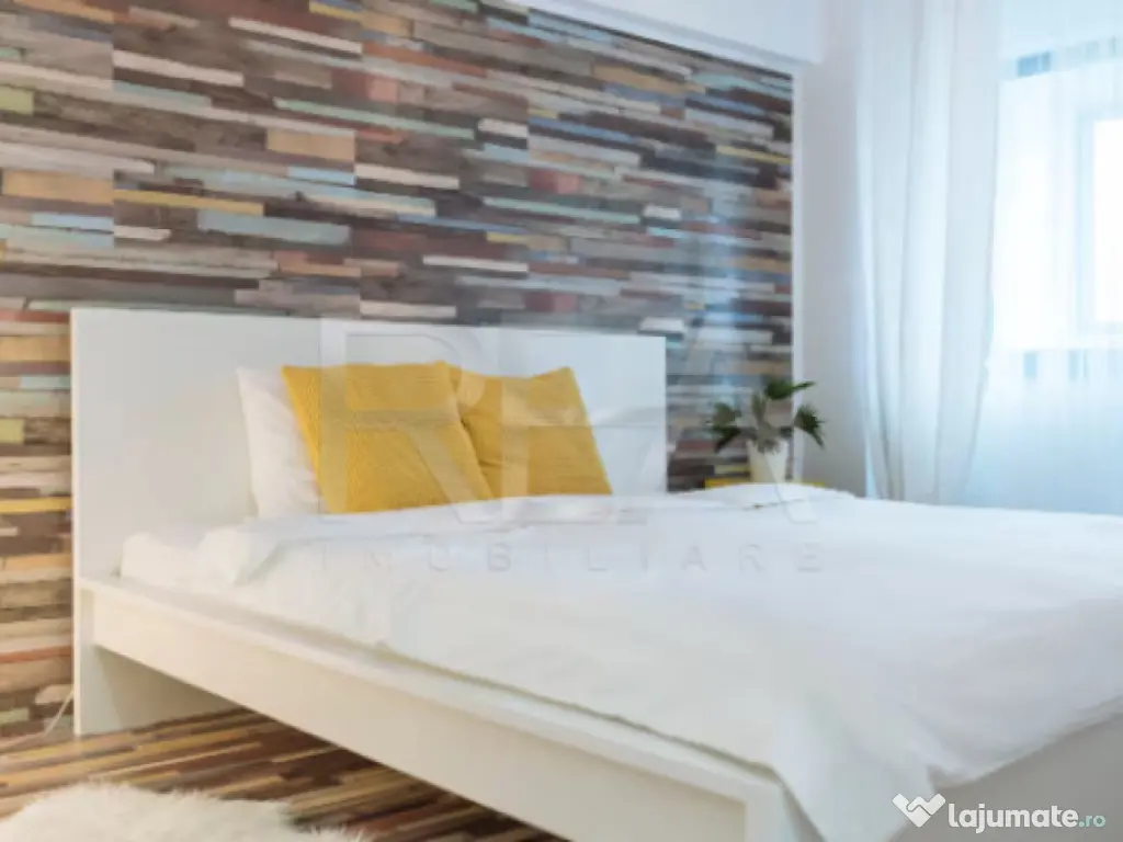 Apartament cu 4 camere cu vedere spre fântânile de la Pia? 