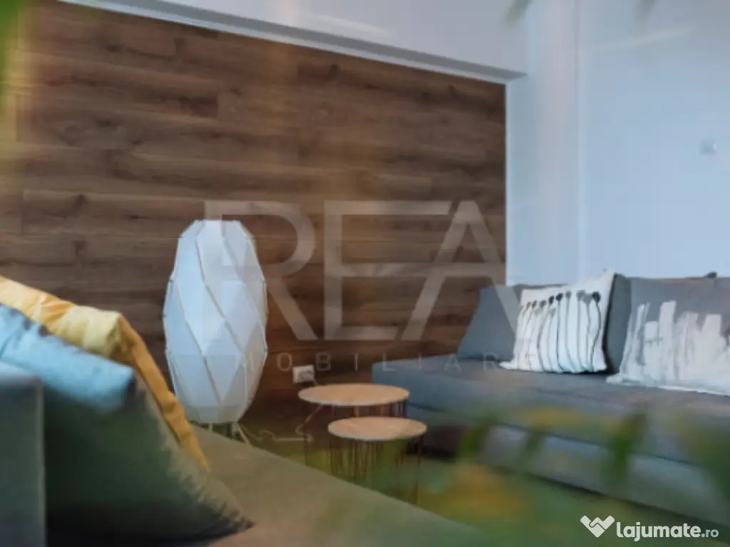 Apartament cu 4 camere cu vedere spre fântânile de la Pia? 