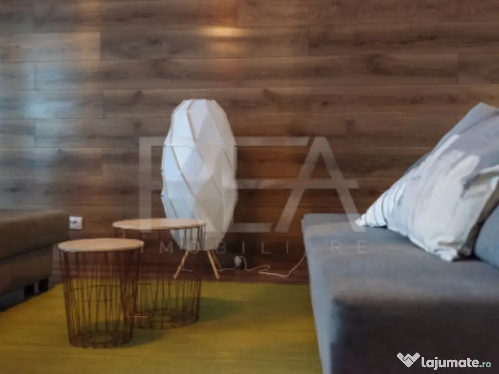 Apartament cu 4 camere cu vedere spre fântânile de la Pia? 