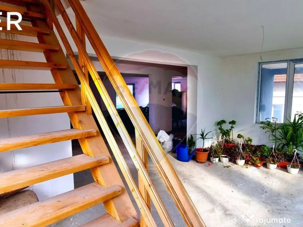 Casa /Spatiu comercial de vanzare