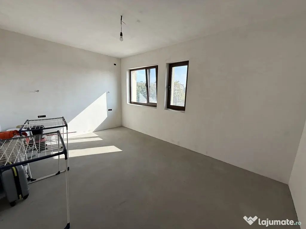 Apartament 3 camere zona Dacia 