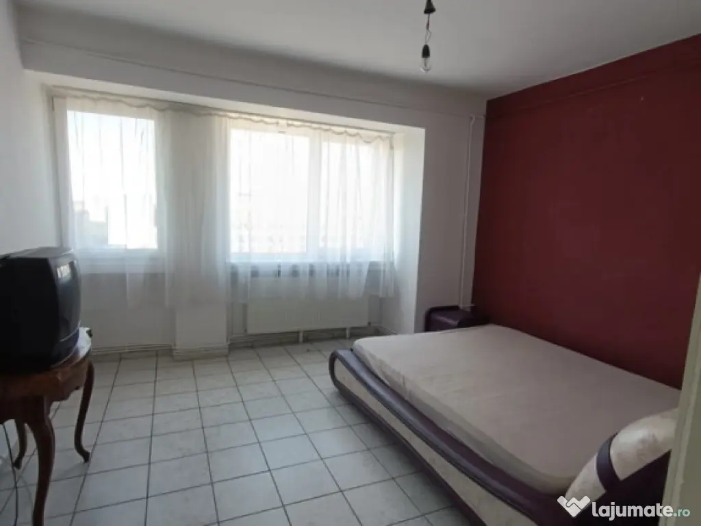 ULTRACENTRAL 2 camere dec vedere deosebita 95000 euro 
