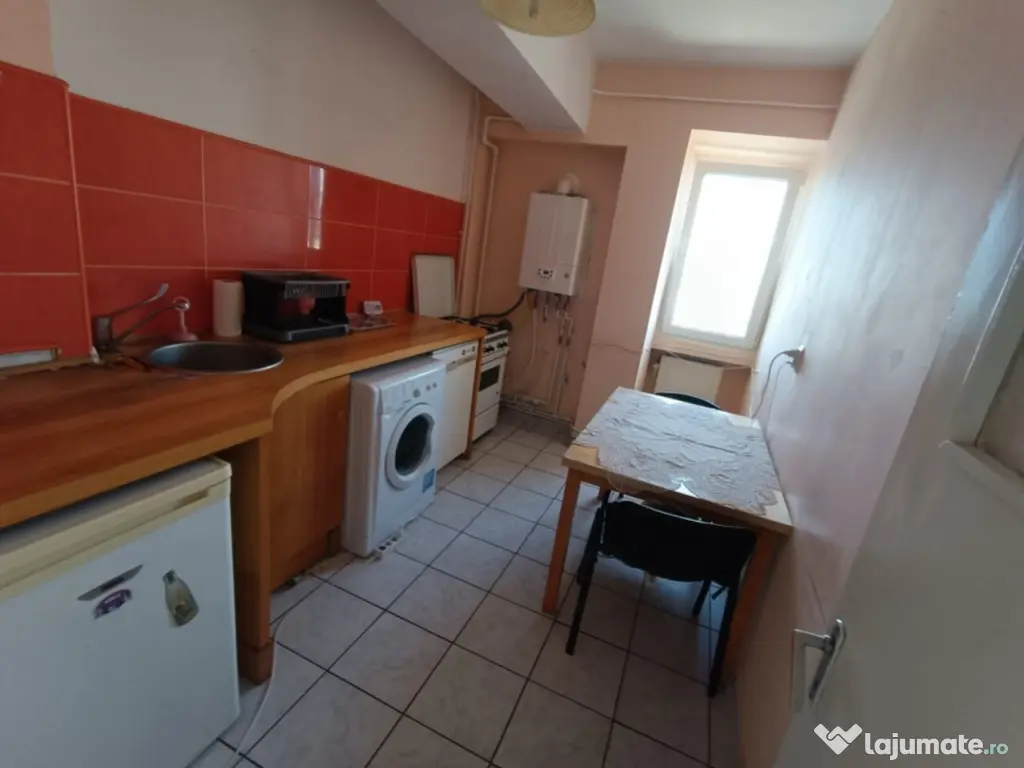 ULTRACENTRAL 2 camere dec vedere deosebita 95000 euro 