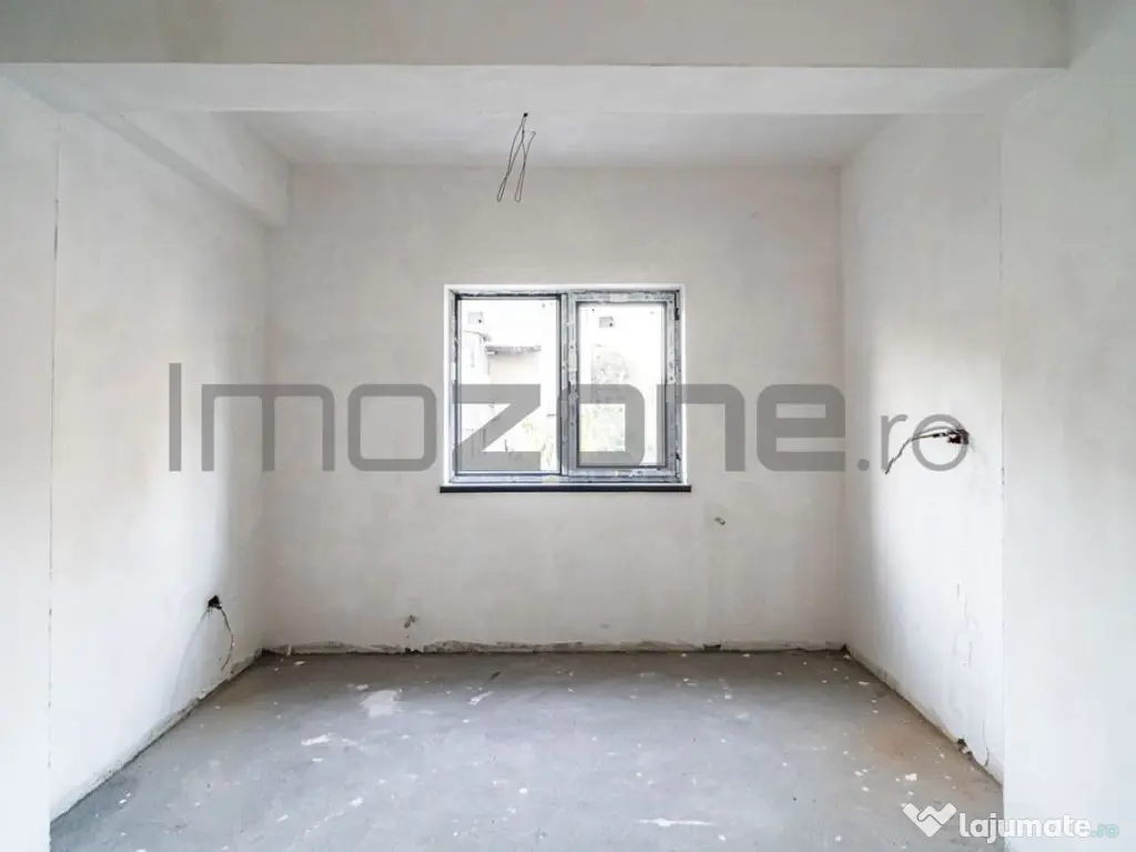 3 Camere, 87 mp, decomandat, 2 balcoane, zona de case, Mi... 