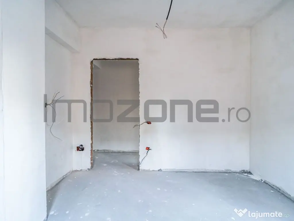 3 Camere, 87 mp, decomandat, 2 balcoane, zona de case, Mi... 