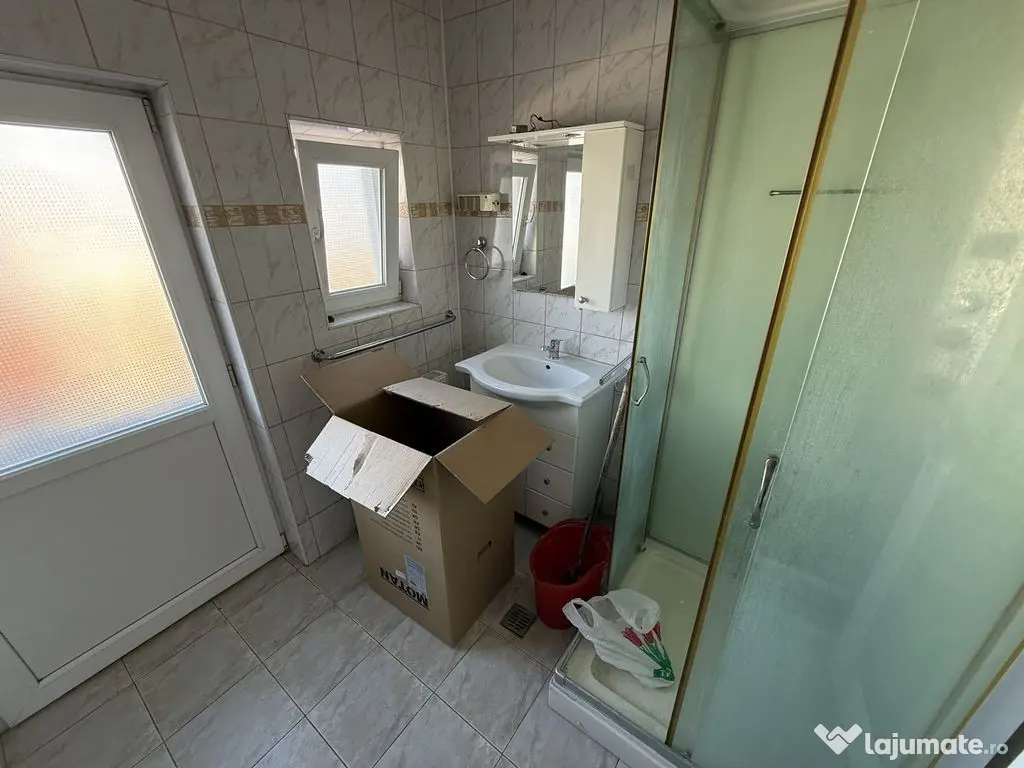 Apartament 6 camere zona Central 