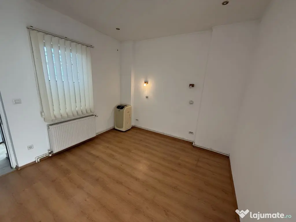 Apartament 6 camere zona Central 