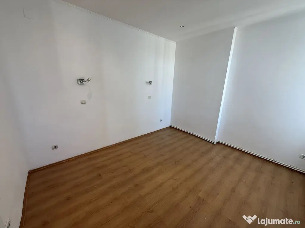 Apartament 6 camere zona Central 