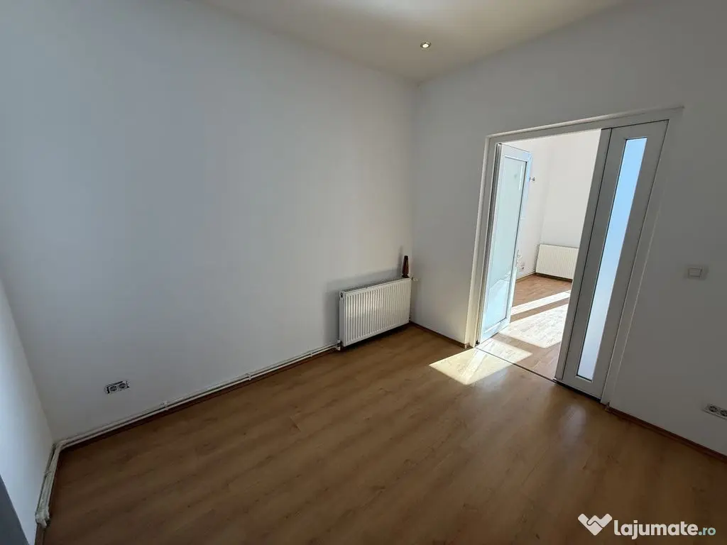 Apartament 6 camere zona Central 