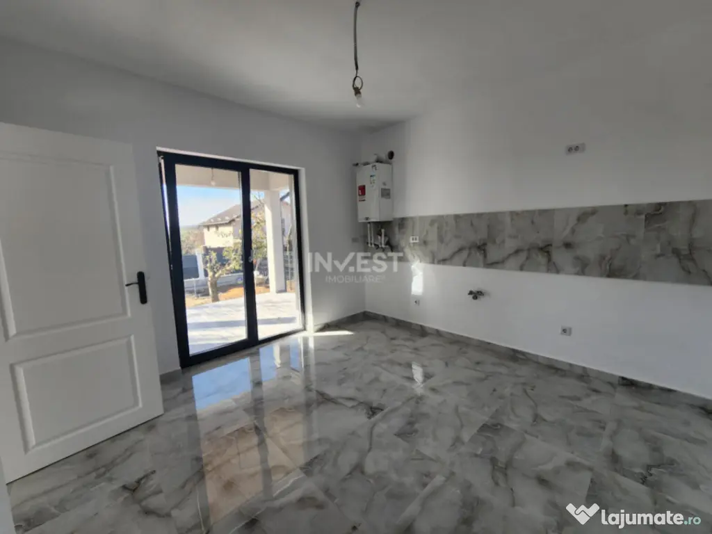 CASA INDIVIDUALA, 3 CAMERE, 550 MP TEREN, CIURBESTI