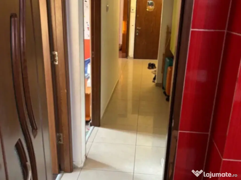 Apartament cu 3 camere de vanzare Nicolina 