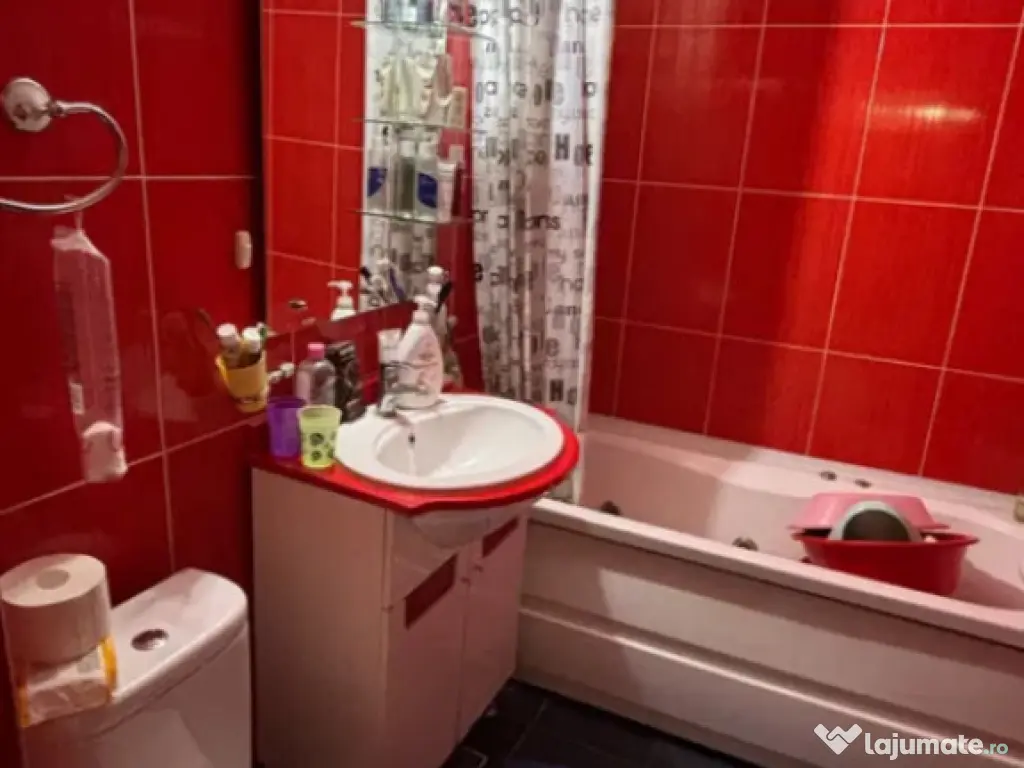 Apartament cu 3 camere de vanzare Nicolina 