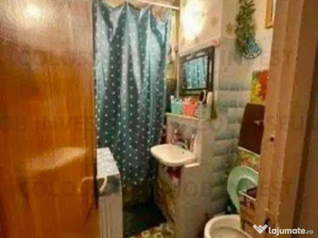 Garsoniera semidecomandata - zona Astra. 