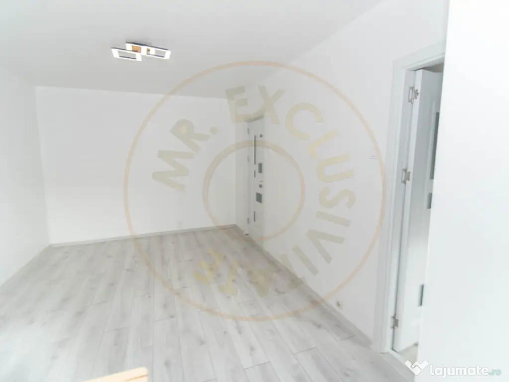 Garsoniera RENOVATA, etaj 1, Gavana-Pitesti 