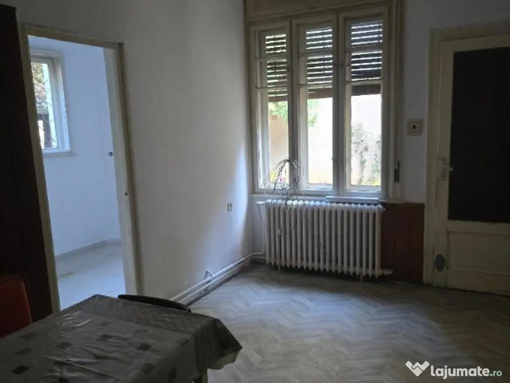 Casa Zona Ultracentrala , 6 cam SC 200 , teren 242, inc oras