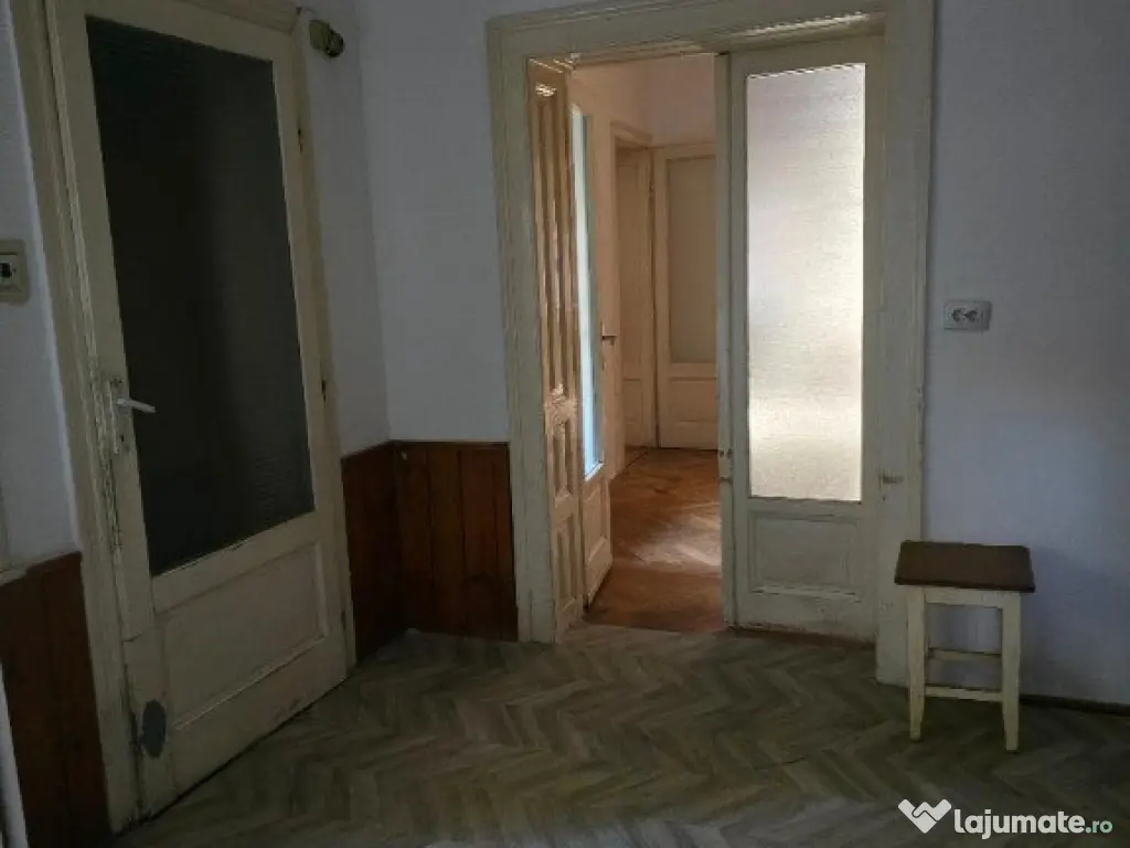 Casa Zona Ultracentrala , 6 cam SC 200 , teren 242, inc oras