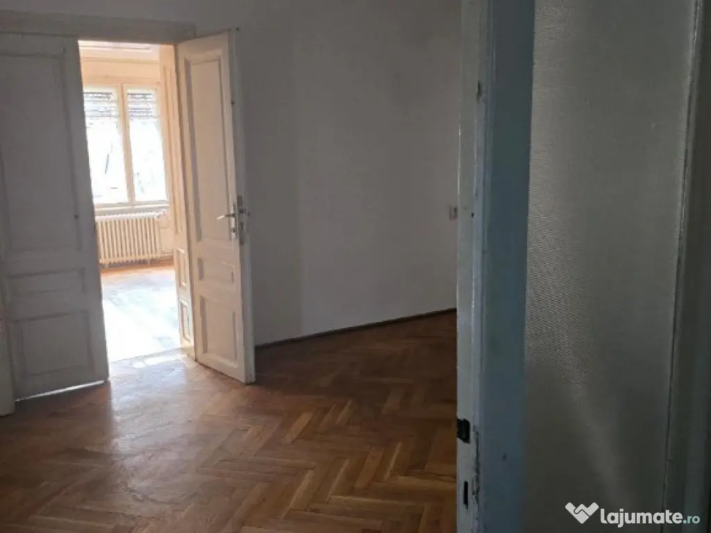 Casa Zona Ultracentrala , 6 cam SC 200 , teren 242, inc oras