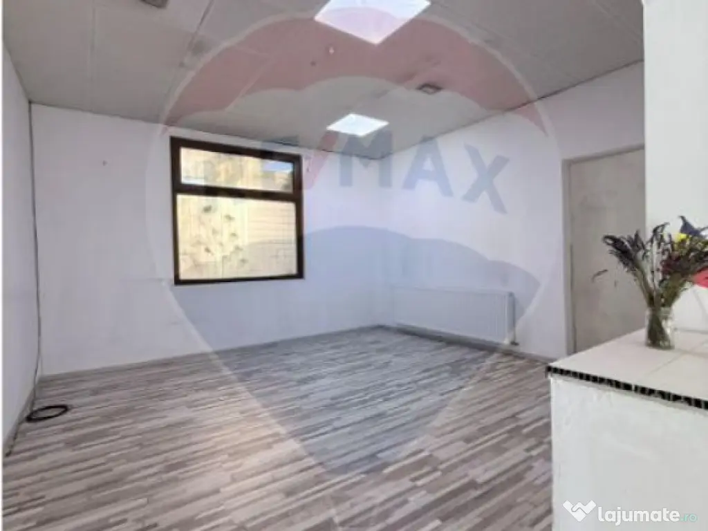 Spațiu comercial 110 mp-Inchiriere- vizibilitate excelentă 