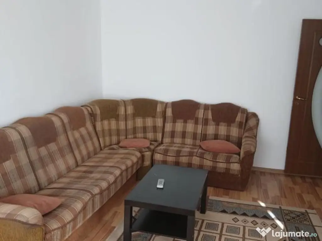 Apartament 3 camere, suprafata generoasa , Tulcea 