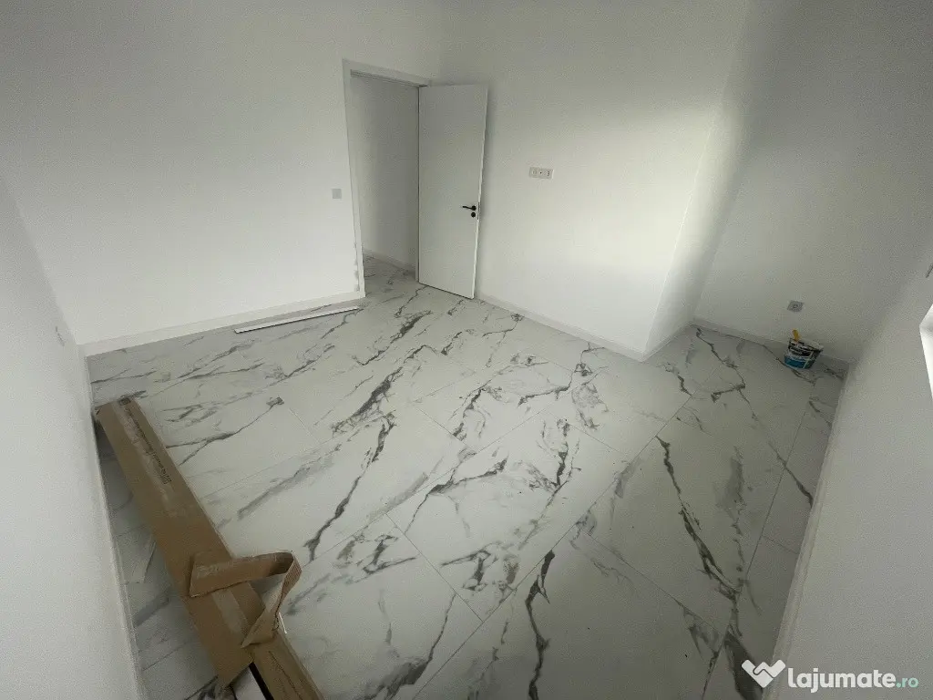 Ap. 2 camere, curte 60 mp, 2 locuri de parcare, pod pentru depozitare