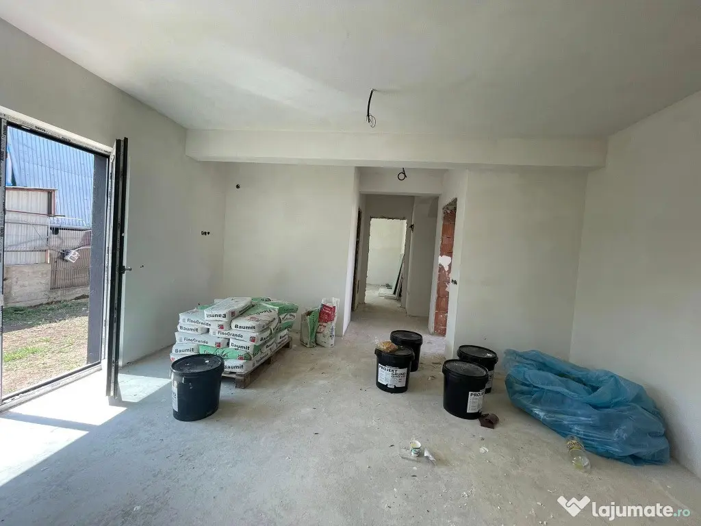 Apartament 2 camere| Bragadiru | Curte proprie