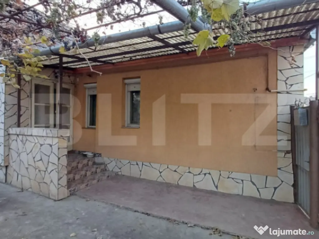Casa renovabila, 2 camere, aproape de Centru