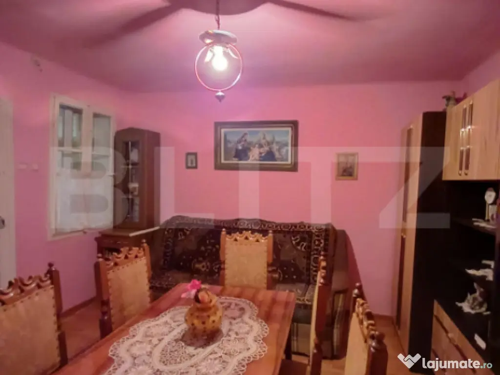 Casa renovabila, 2 camere, aproape de Centru