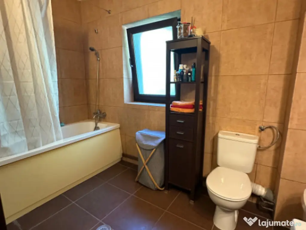 Vila individuala 4 camere cu vedere catre Padurea Baneasa 