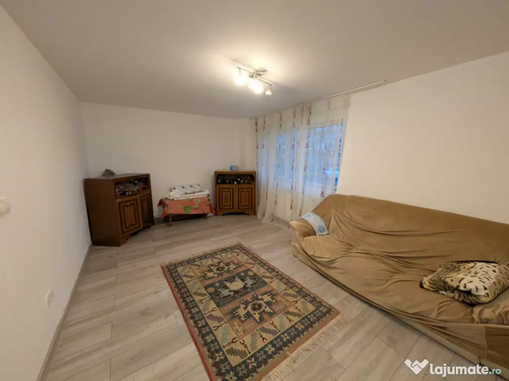 Nord Selgros, apartament situat la Parter 