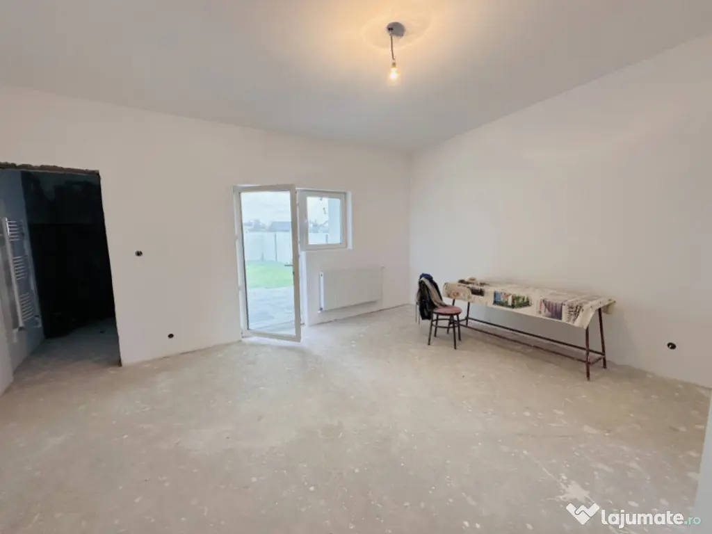 Duplex superb, 141 mp construiti, 295 mp teren, Domnesti