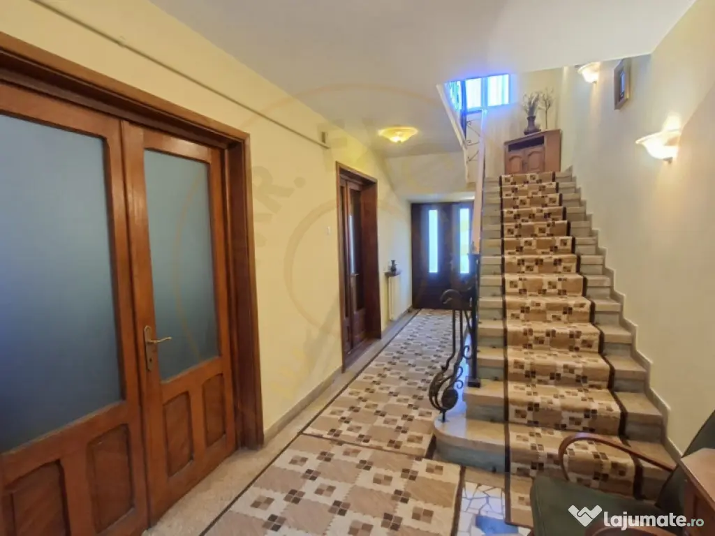 Casa Centrala de vanzare - Strada Rahovei Pitesti 