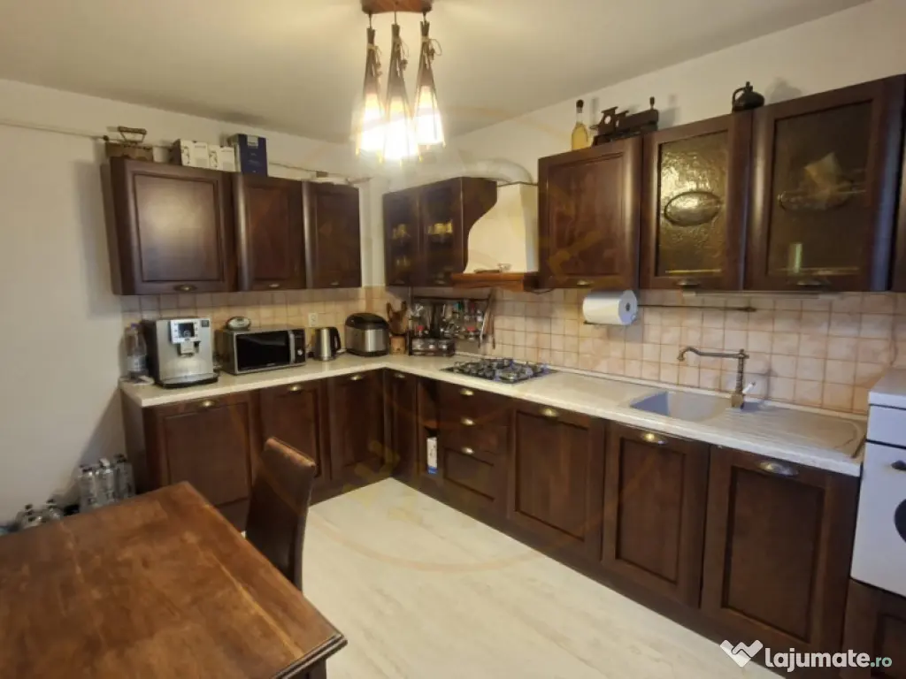 Casa Centrala de vanzare - Strada Rahovei Pitesti 