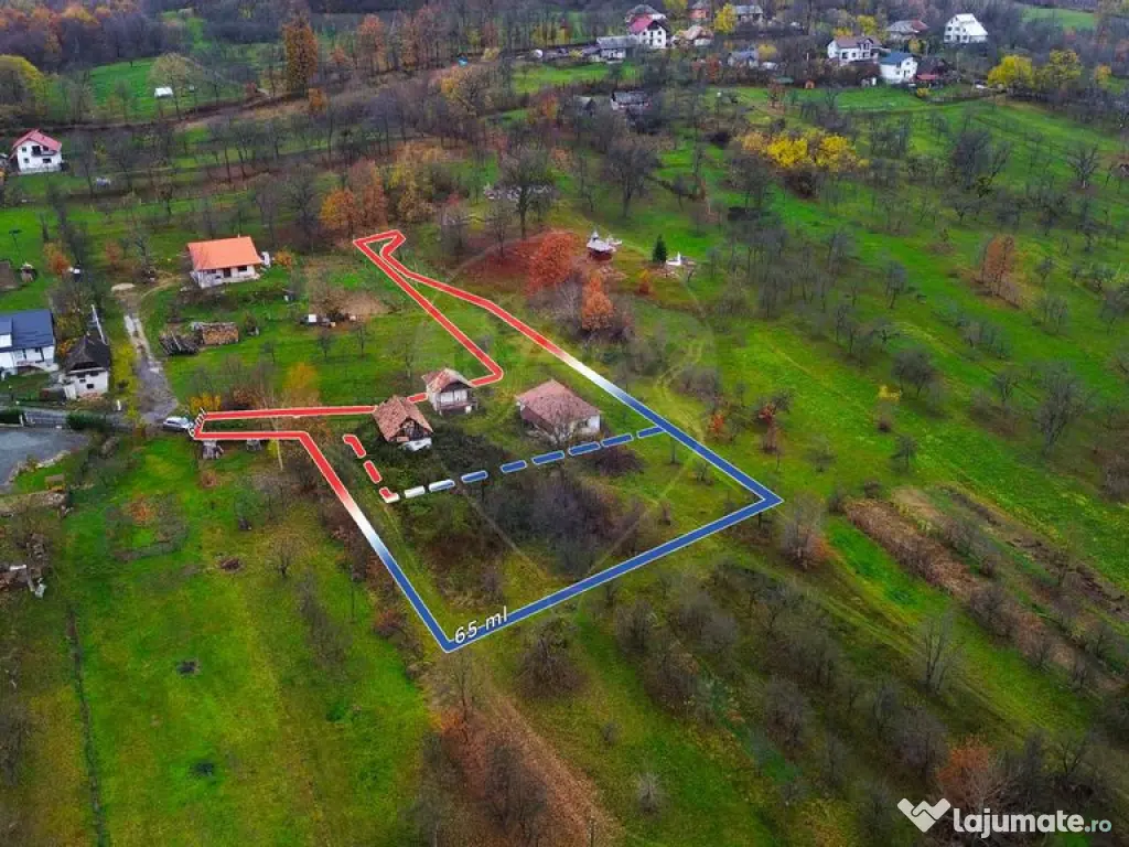 Teren de vânzare Unguraș cu priveliște si anexe 