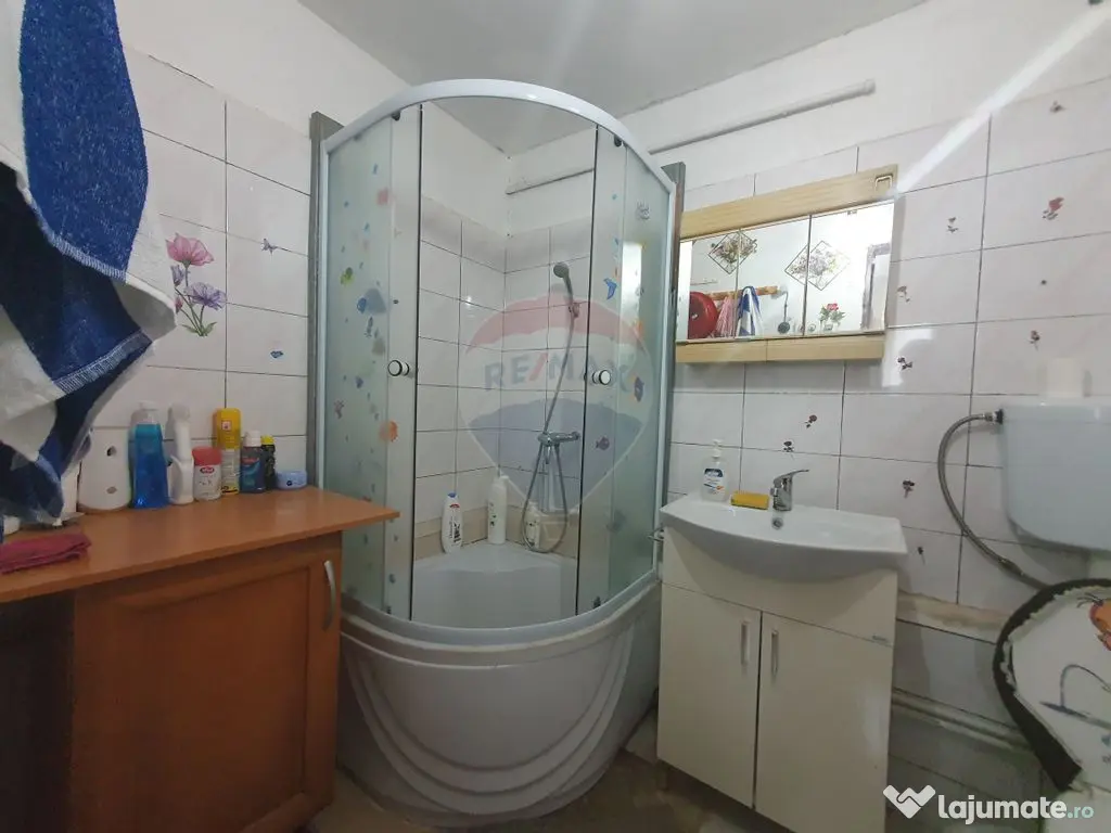 Apartament 2 camere in Casă / Vilă de vanzare str. Camp... 