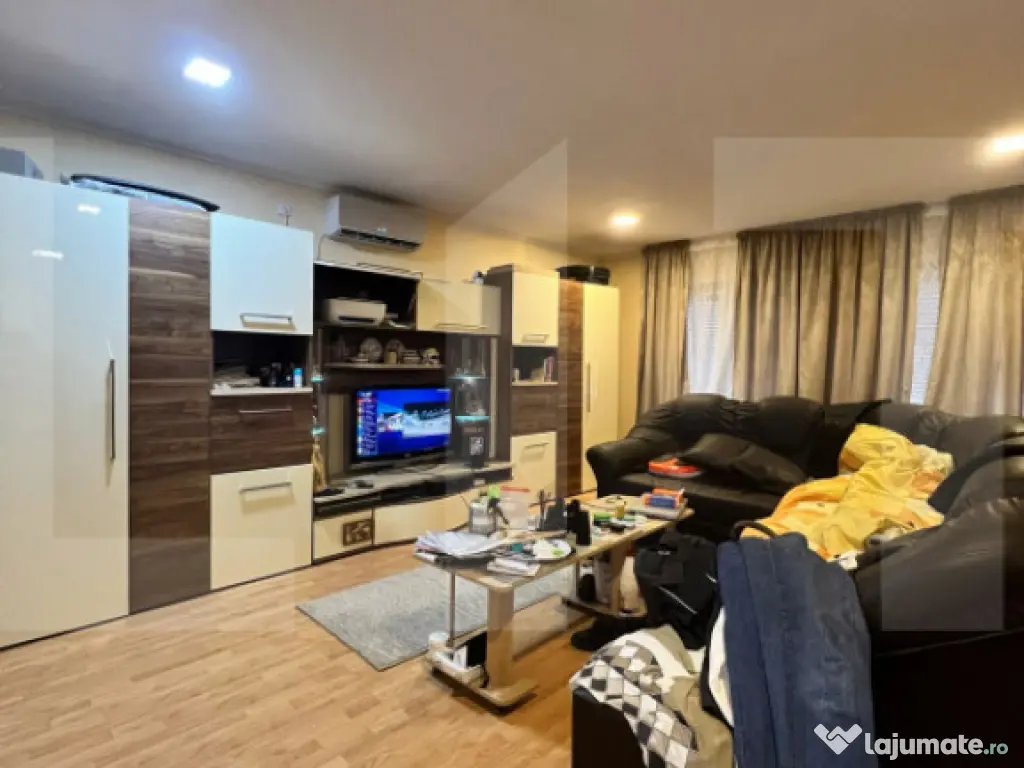 Casă cu teren 1152 mp Parța