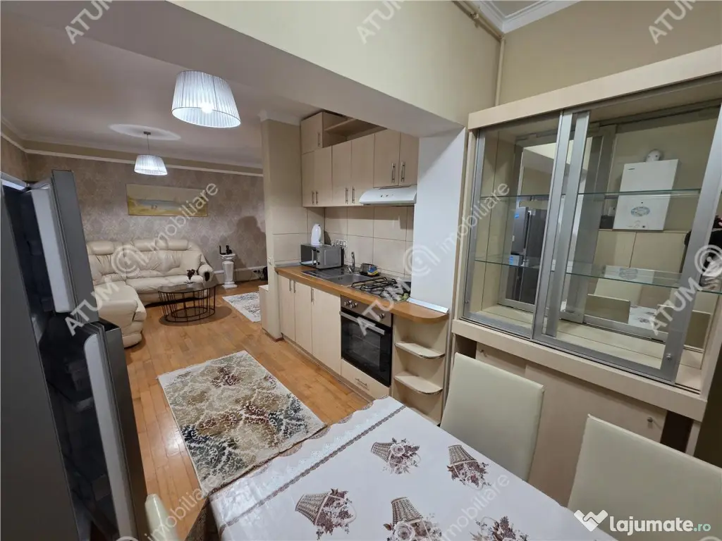 Apartament cu 3 camere 2 balcoane loc parcare in zona Tilisc