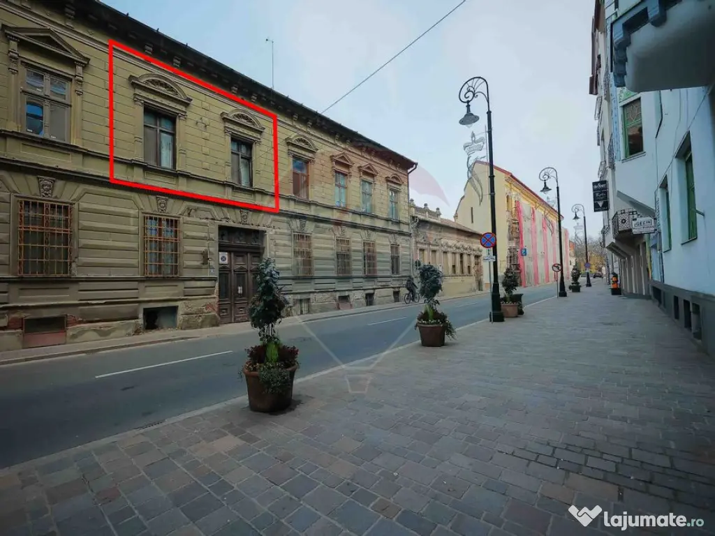 Apartament cu 2 camere de vânzare, clădire istorică, u...