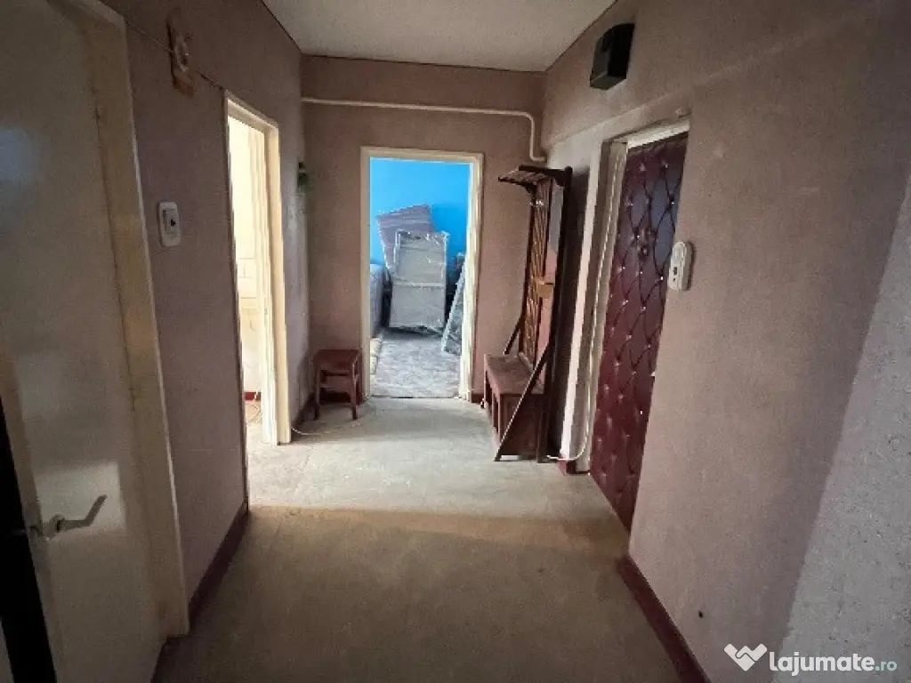 Apartament 2 camere Dorobanti /Scolilor(intersectie) ,etaj 5/8.Liber. 