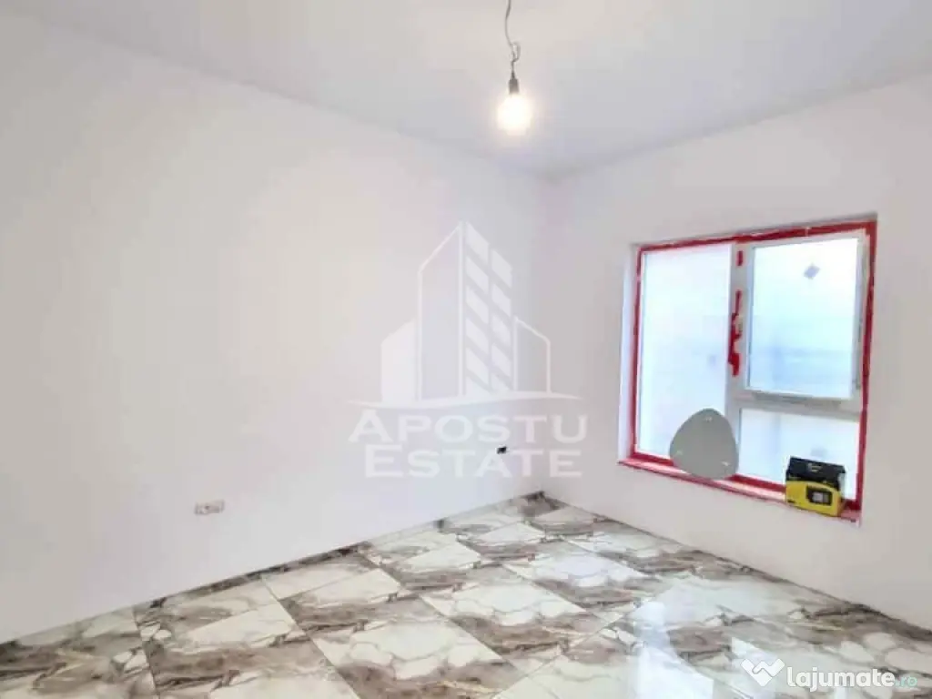 Duplex pe parter in vatra satului, Giarmata 