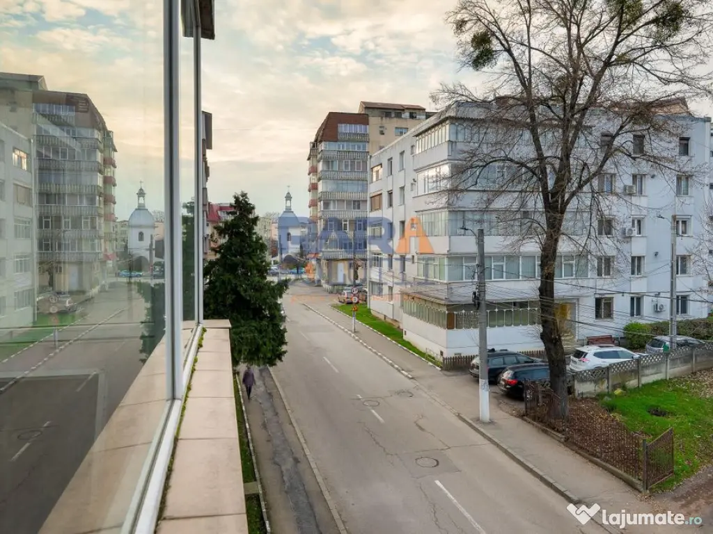 Apartament 3 camere, 82 mp + 16 m balcon, Str. veronica M... 