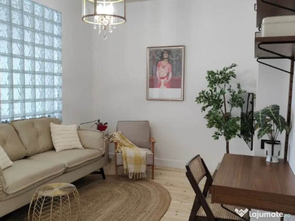 Apartament cu doua camere de inchiriat in zona 1 Decembrie