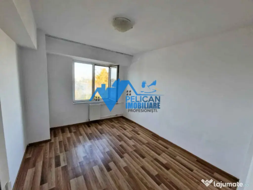 Pelican, 2 camere, decomandat, ETAJ 2 