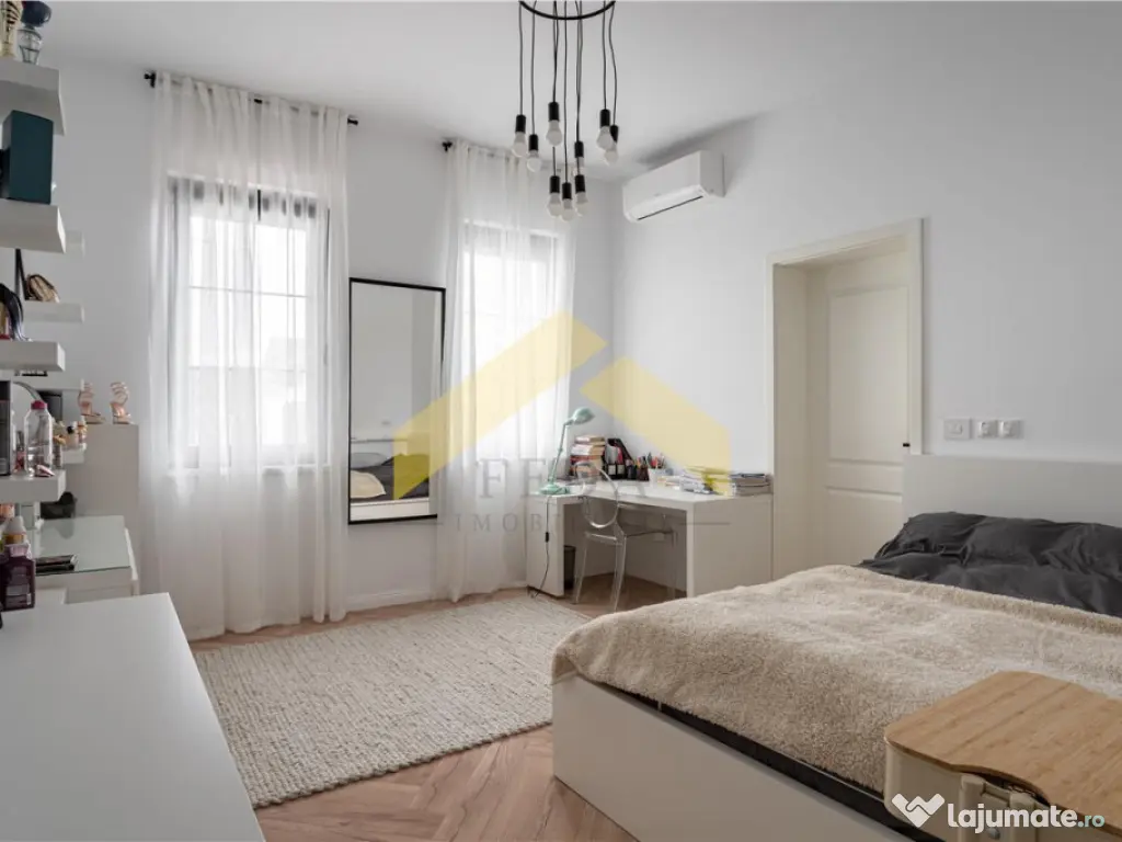 Casa la sol stil Neoclasic modren lux in Mandruloc