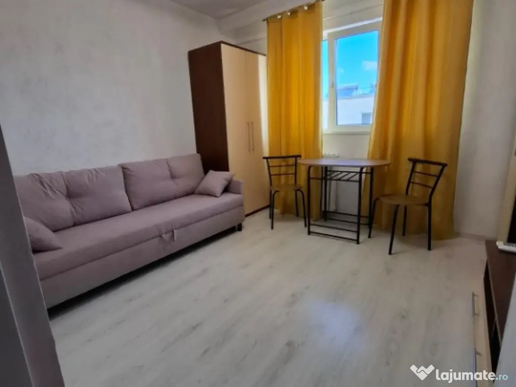 Cameră de cămin cu baie proprie,zona Bularga,cu chirias(250euro)